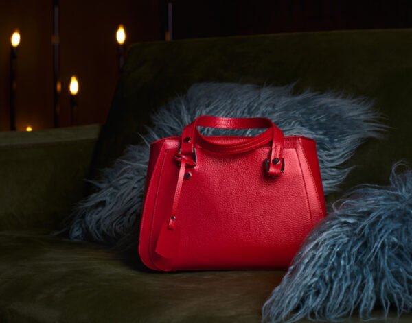 Handbags & Clutches