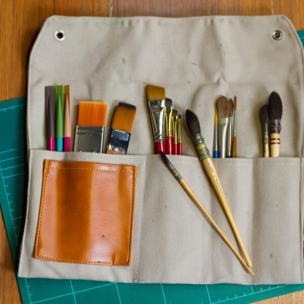Aprons, Gear, Rolls & Pouches - Image 25