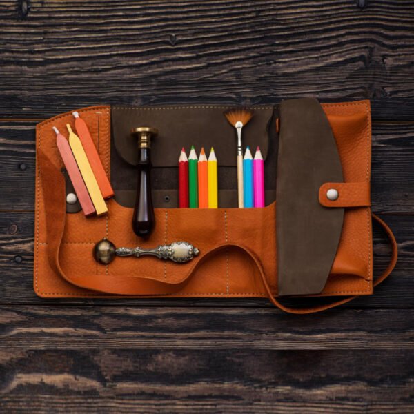 Aprons, Gear, Rolls & Pouches - Image 23